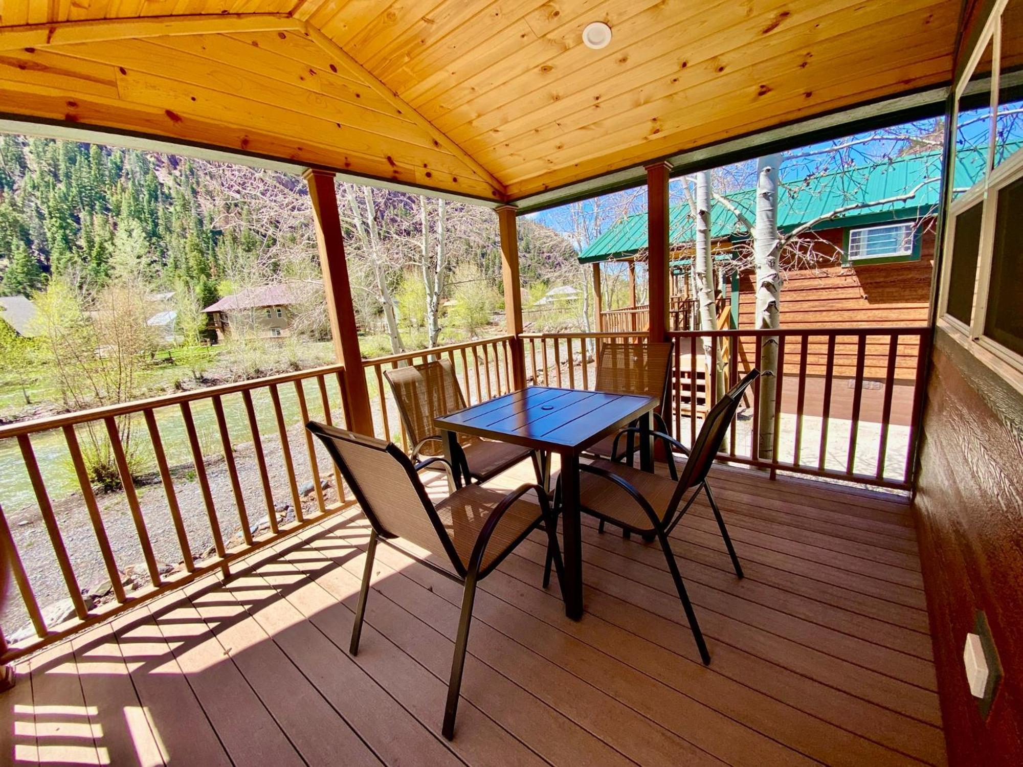 Ouray Riverside Resort - Inn & Cabins Exterior photo
