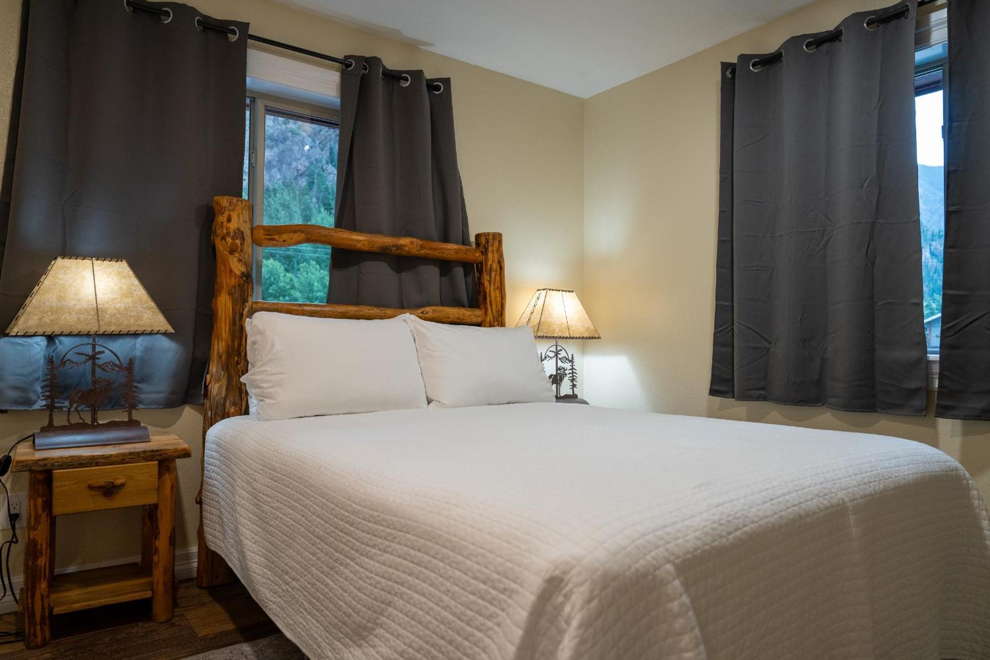 Ouray Riverside Resort - Inn & Cabins Exterior photo